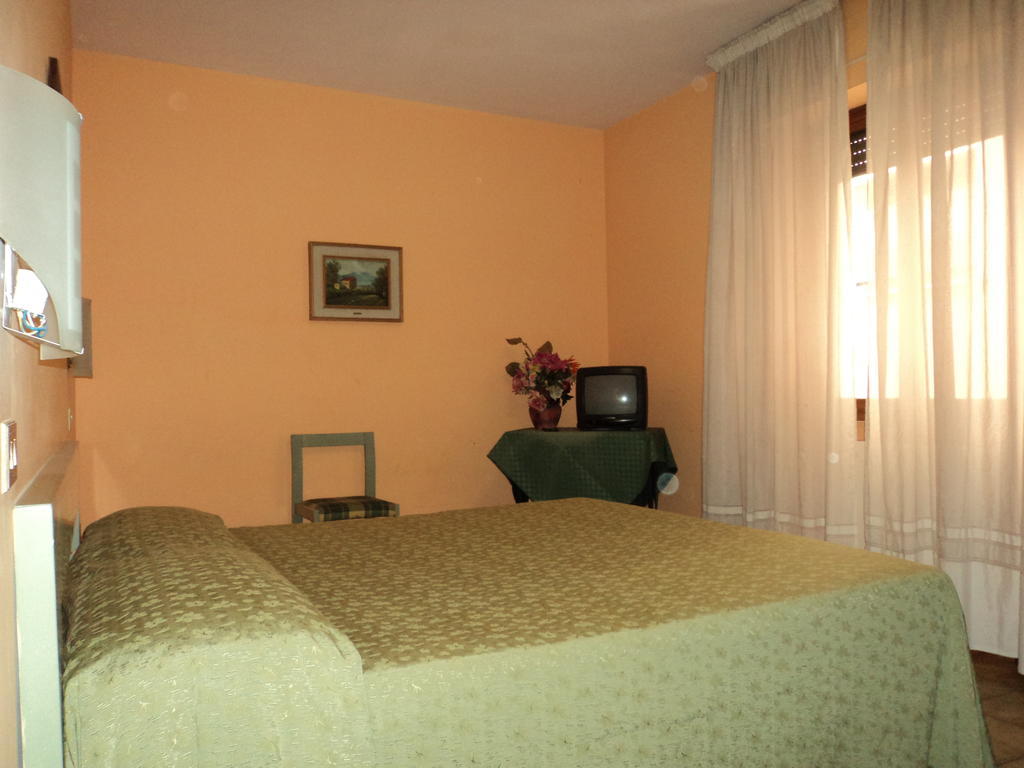 Zenith Hotel Montecatini Terme Szoba fotó