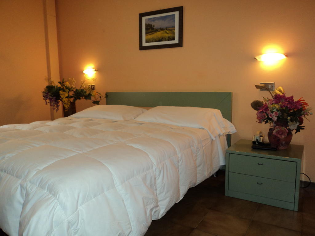 Zenith Hotel Montecatini Terme Szoba fotó