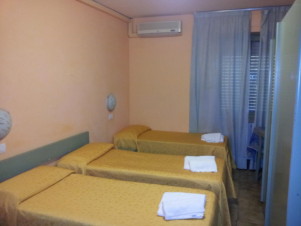 Zenith Hotel Montecatini Terme Szoba fotó